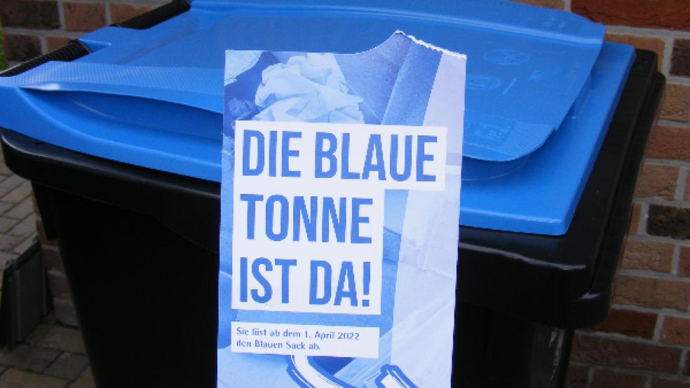 In etwa drei Wochen beginnt die Entleerung der »Blauen Tonnen«. © Foto: Szyska