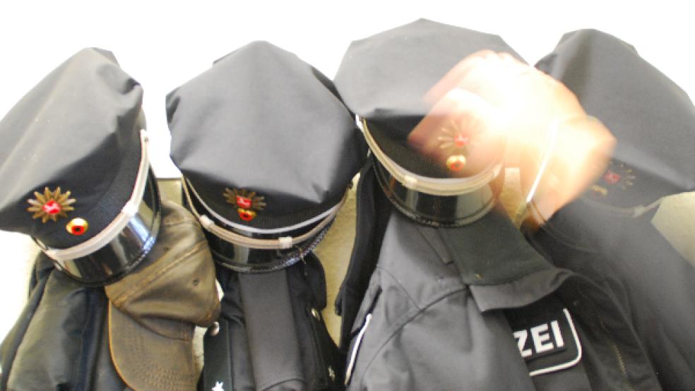 Die Polizei sucht nach einem Tankstellenräuber in Emden. © Foto: RZ-Archiv