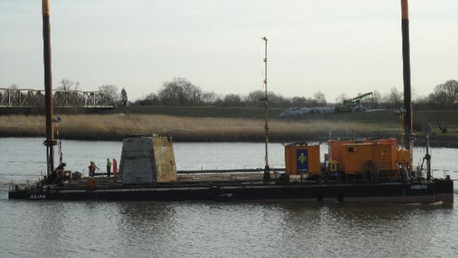 Pfeiler der alten Friesenbrücke abgetragen