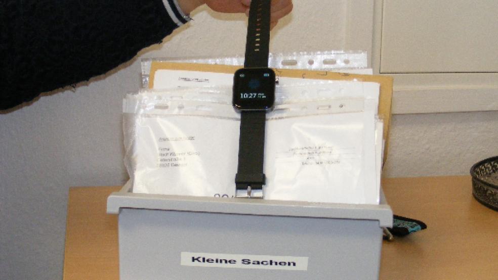 Aktuell wartet diese Smartwatch im Fundbüro auf den rechtmäßigen Eigentümer. © Foto: Szyska