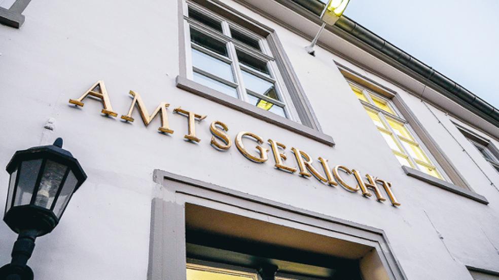 Das Amtsgericht Aurich bearbeitet Grundbuchakten künftig elektronisch. Damit gehört das Auricher Gericht zu den ersten Gerichten, die Akten künftig elektronisch führen.  © Foto: Aiko Recke