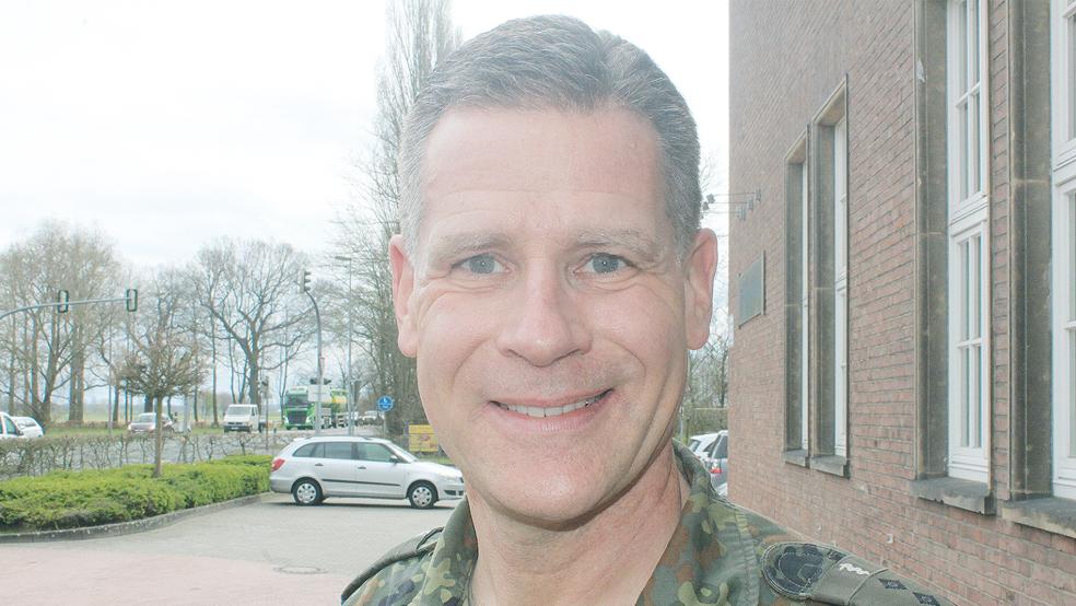 Dr. Kai-Siegfried Schlolaut ist neuer Kommandeur des SES »Ostfriesland«.  © Foto: Berents