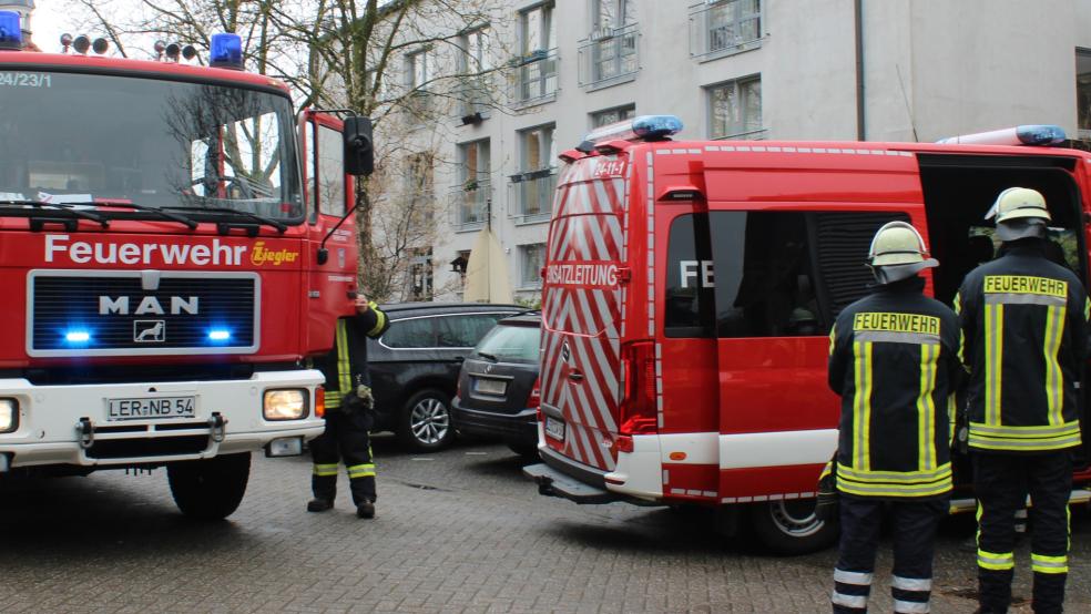 An der neuen Straße war die Feuerwehr heute im Einsatz. In einem Wohnheim für Suchtkranke hatte die Brandmeldeanlage einen Feueralarm ausgelöst.  © Foto: Feuerwehr/Rand