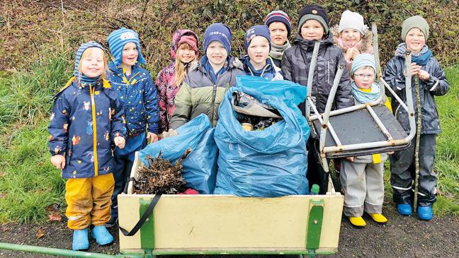 »Waldkinder« im Einsatz gegen Müll