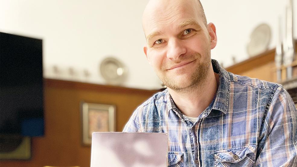 Akribisch recherchiert hat Torsten Janssen aus Wymeer für seinen ersten Roman »Leinstermann in Doorn«. © Foto: Hanken