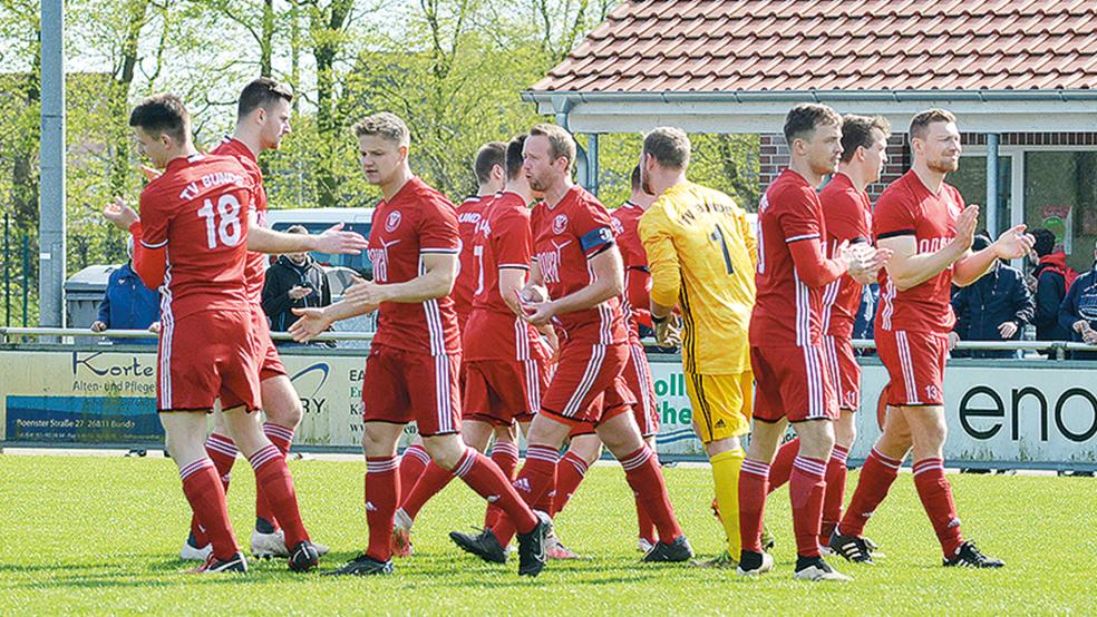 Die Fußballer des TV Bunde würden nach Aussage von Trainer Matthias Schmidt auch künftig gerne am Ostfriesland-Cup teilnehmen.  © Foto: Born
