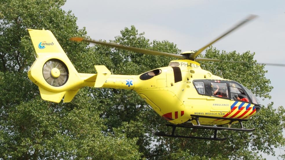 Mit einem Rettungshubschrauber in eine Klinik transportiert werden musste ein 28-jähriger Radfahrer, der heute in Norden von einem Lastwagen angefahren wurde.  © Archivfoto: Hoegen