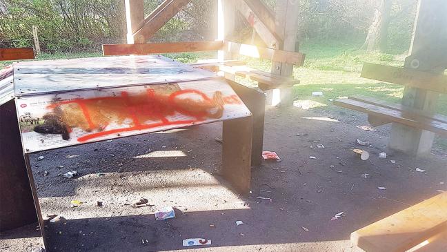 Müllflut im Naturparadies