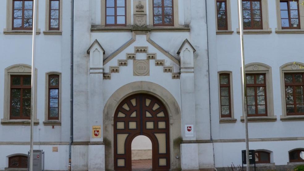 Mit Drogen und Dopingmitteln gehandelt haben soll ein 32-jähriger Mann aus Hinte. Jetzt muss er sich für diese Straftaten vor dem Landgericht Aurich verantworten.  © Foto: Archiv