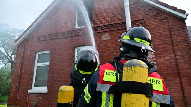 Wohnhausbrand löst Großeinsatz aus