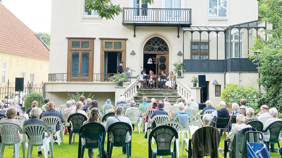 Der Garten am Organeum wird am Sonntag wieder zum Konzertsaal.  © Archivfoto: Kuper