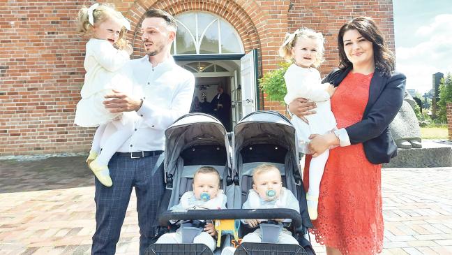 Einzigartig: Zweifache Zwillingstaufe