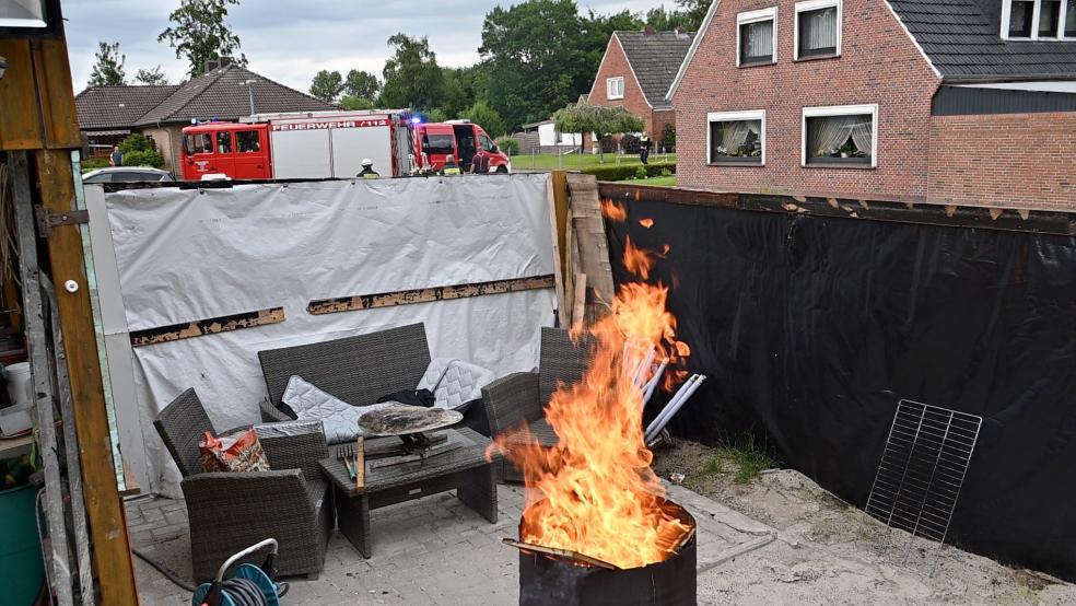 Flammen schlugen aus dieser Feuertonne. © Foto: Bruins