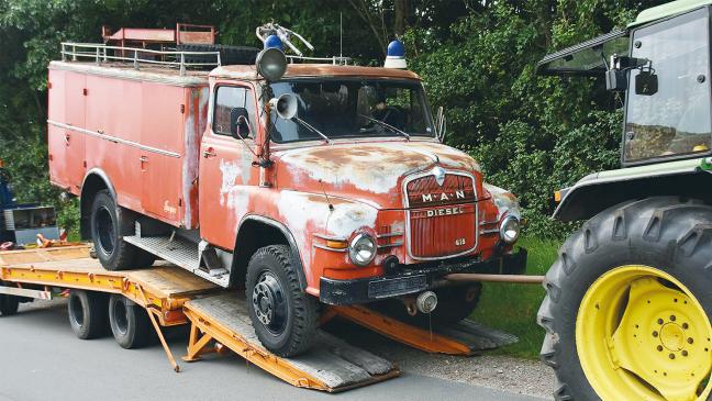 Feuer und Flamme für rollenden Alterskameraden