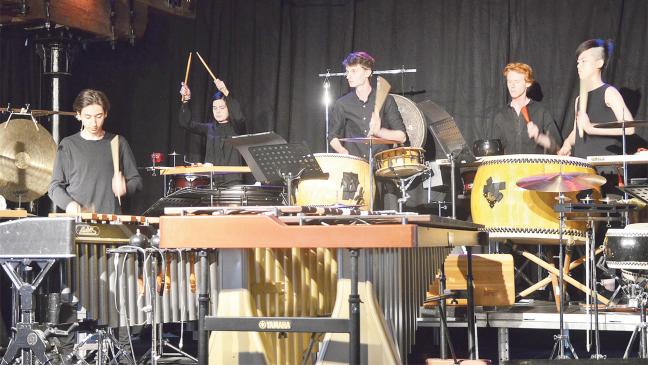 Schwungvolle Schlagwerker