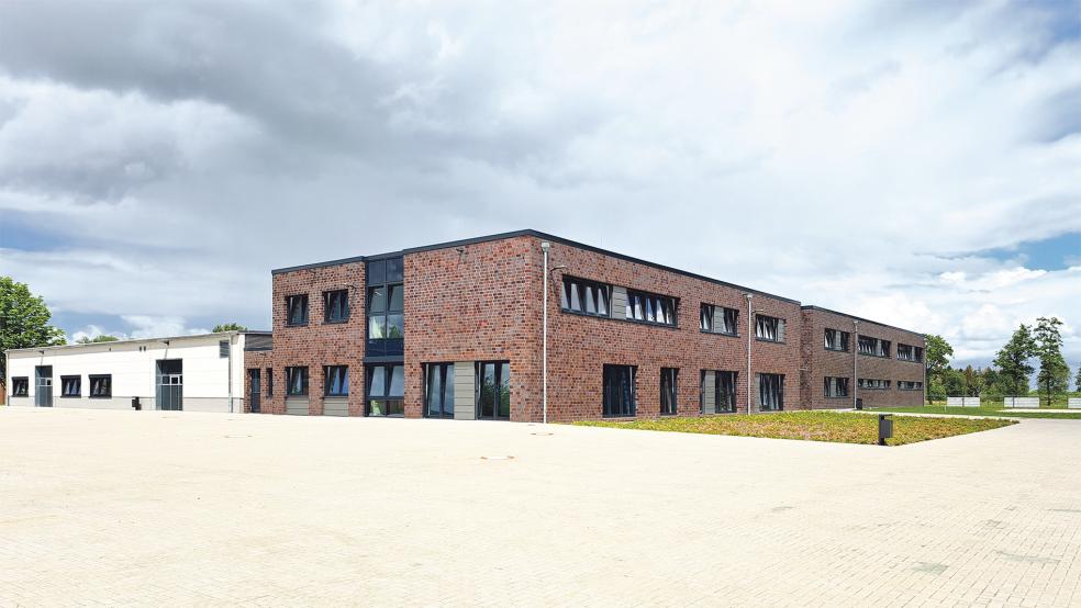 Der ABW-Neubau in Weener soll zum neuen Ausbildungsjahr im August schrittweise in Betrieb genommen werden.  © Foto: Szyska