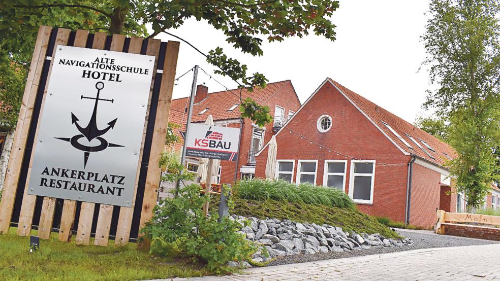 Der Streit um das frühere Gebäude der Reilschule, in dem sich jetzt das Restaurant Ankerplatz befindet, beschäftigt nun auch die Politik.  © Foto: Zein