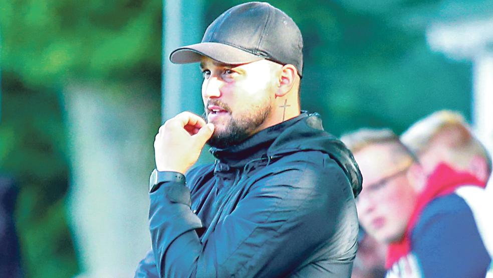 Bald bei Kickers? Daniel Franziskus war Trainer von Grün-Weiß Firrel, bevor er zu Phönix Lübeck wechselte.  © Foto: privat