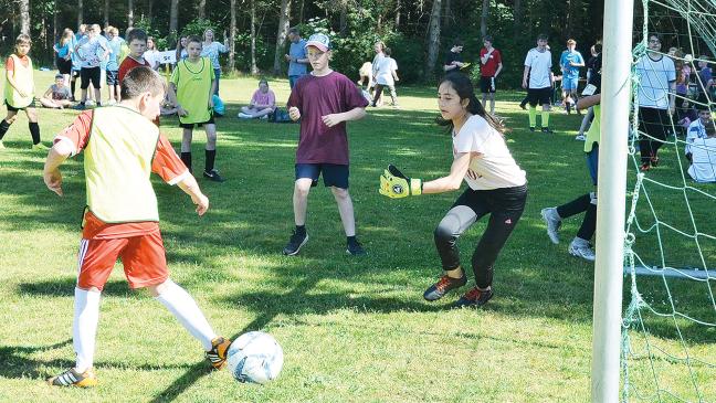 Weeneraner Oberschule kickt für guten Zweck