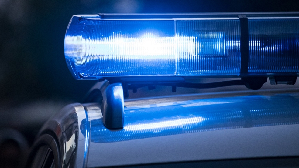Polizeibeamte trafen die Weeneranerin nach dem Unfall an ihrer Wohnanschrift an. Sie muss sich nun in einem Strafverfahren verantworten. © Pixabay (Symbolfoto)
