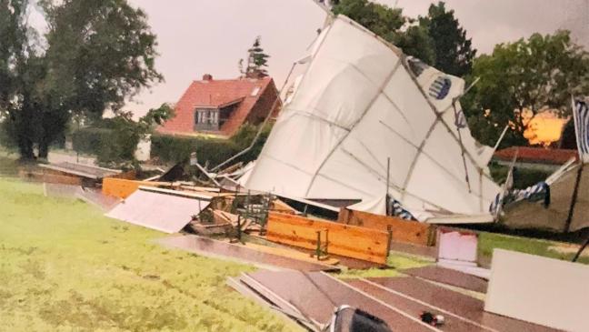 Festzelt hält Gewitter nicht stand