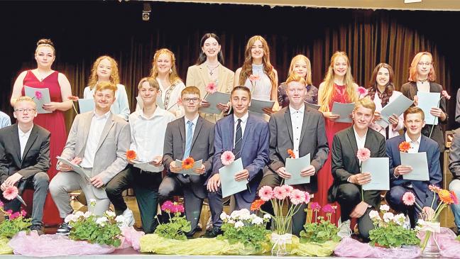 Auch für viele Rheiderländer beginnt nun der Ernst des Lebens