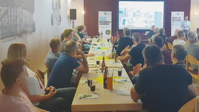 Anwohner stellen Fragen zur Glasfaser