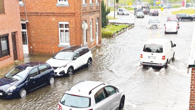 Wasserstraße in Weener: Alles im Fluss