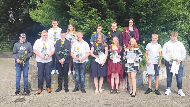 Bunder Schüler bekamen ihre Zeugnisse überreicht