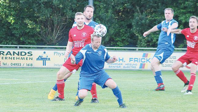 1. Herren siegt im »Familienduell«