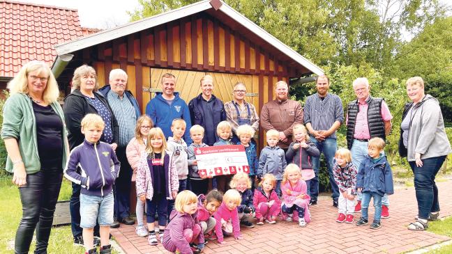 2000 Euro für Ditzumer Kindergarten