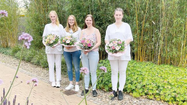 Auszubildende des Klinikums bestanden ihre Prüfung