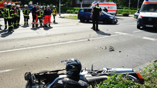 Motorradfahrer schwer verletzt