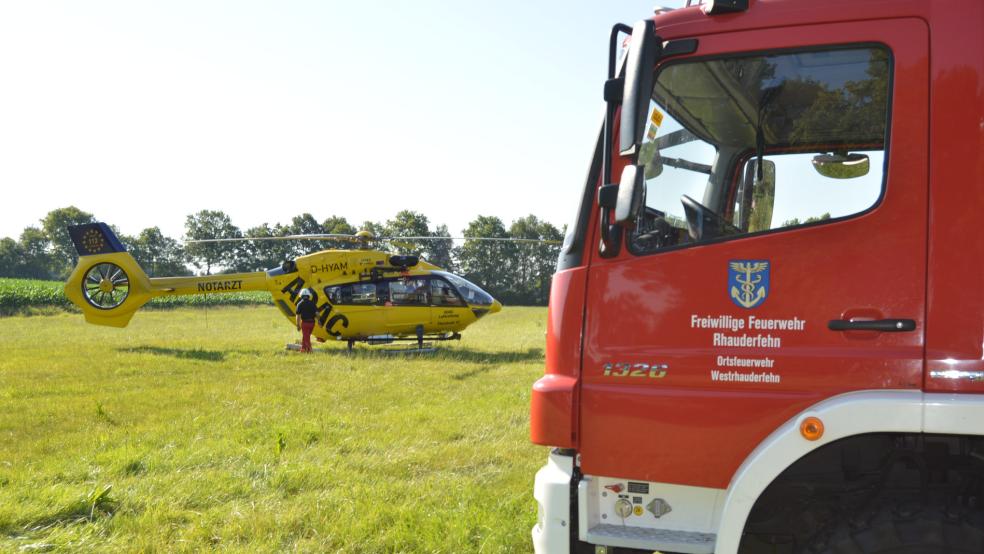 Mit einem Rettungshubschrauber wurde die Schwerverletzte in ein Krankenhaus transportiert.  © Foto: Weers