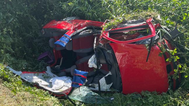 Ein Toter bei schwerem Verkehrsunfall