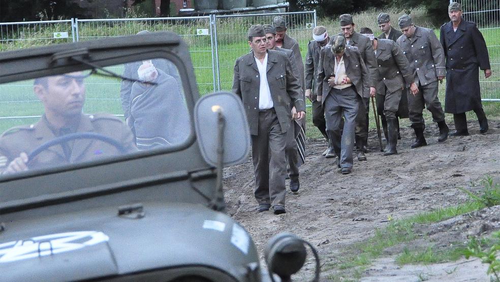 Nach drei Jahren Vorbereitung feierte der Bürgerverein Hatshausen/Ayenwolde die Premiere des Freilicht-Theaterstücks.  © Fotos: Wolters