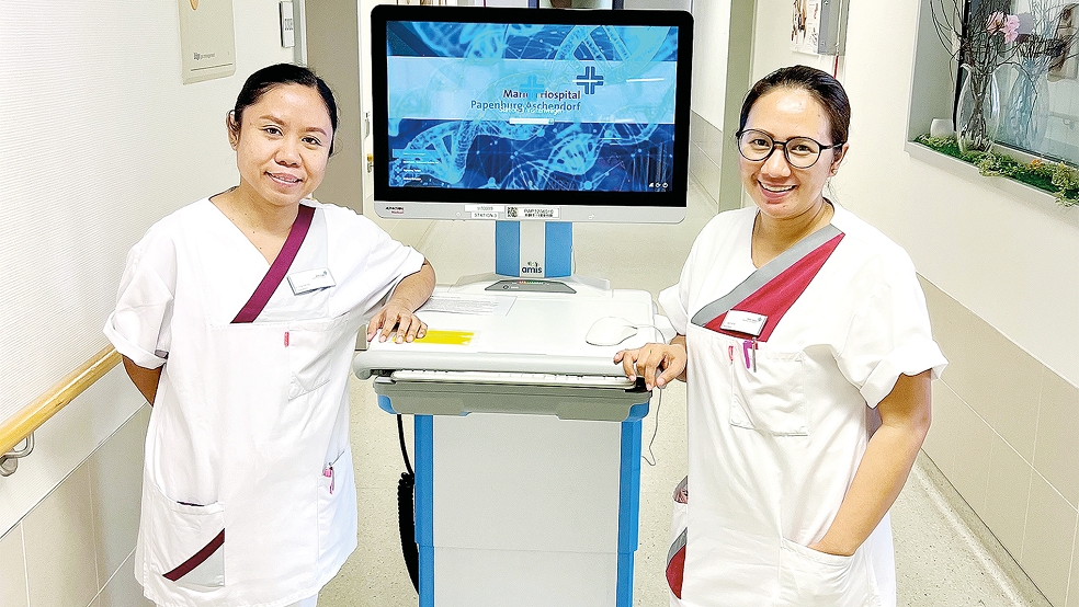 Nannette Parrenas und Chona Bernabe stammen von den Philippinen und sind die ersten internationalen Fachkräfte, die das Marien Hospital rekrutiert hat.  © Foto: Marien Hospital