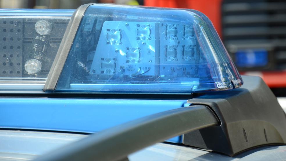 Vier Tatverdächtige, darunter ein ehemaliger Kandidat für das Wiesmoorer Bürgermeisteramt, sitzen weiterhin in Untersuchungshaft. © Polizei (Symbolfoto)