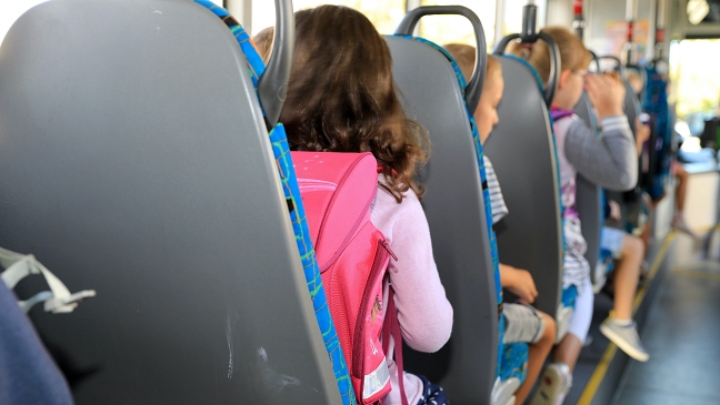 Schüler im Kreis Leer fahren bald kostenlos Bus