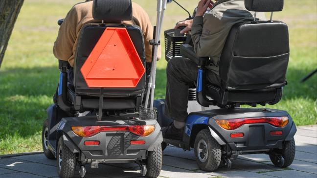 80-jähriger Elektromobil-Fahrer schwer verletzt