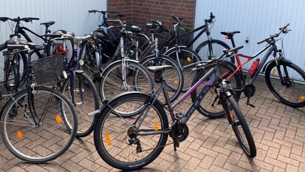 Die Polizei sucht die rechtmäßigen Eigentümer von Fahrrädern, die offenbar gestohlen wurden. © Foto: Polizei
