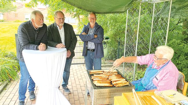 Sommerkirche draußen und drinnen