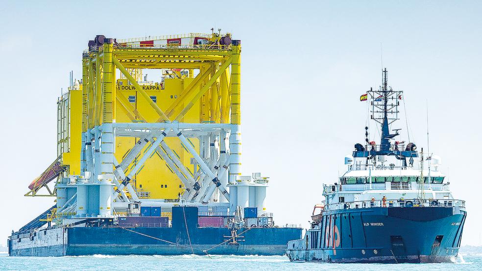 Die Plattform wird nun zunächst nach Rotterdam gebracht und von dort weiter nach Deutschland verschifft.  © Foto: TenneT