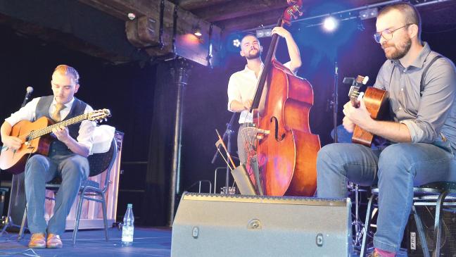 Heiße Rhythmen im hitzigen Zollhaus