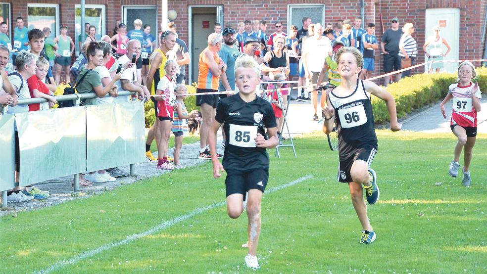 Thilo Knevel gewann knapp den Schülerlauf über 1500 Meter.  © Fotos: Ammermann