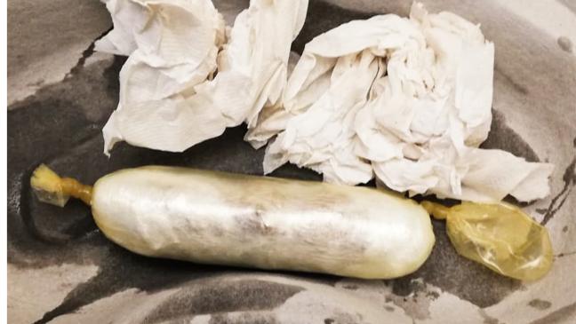 Drogen im eigenen Körper versteckt