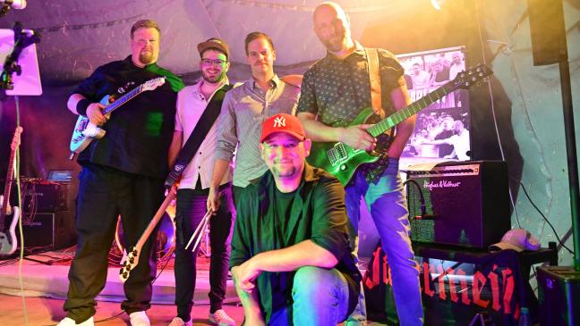 »Skarlett« lud zur Rocknacht nach Wymeer ein