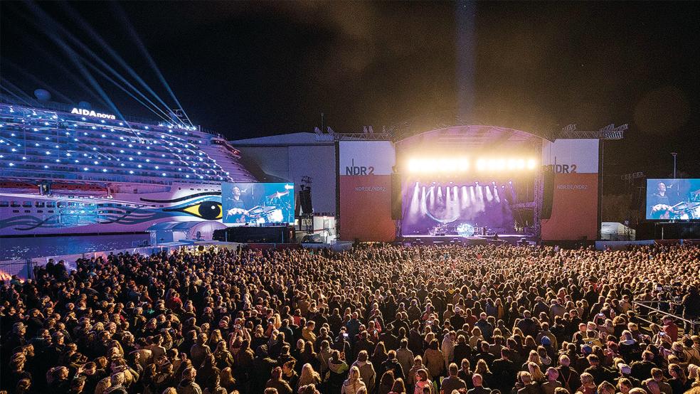Das »NDR Papenburg Festival« kehrt am 2. und 3. September zurück. Dann wird das neue Kreuzfahrtschiff »Arvia« die Kulisse für das Open Air-Spektakel bilden.  © Archivfoto: Herzig/NDR