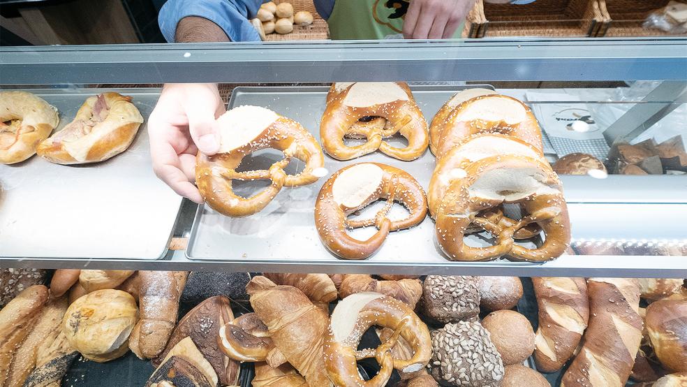 Die steigenden Energiekosten machen den Bäckereien zu schaffen. Eine Bunder Bäckerei zieht nun Konsequenzen und macht montags dicht.  © Foto: Weißbrod/dpa