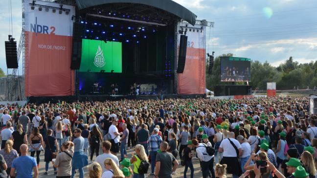 12.000 Musikbegeisterte feiern eine Party mit ihren Stars